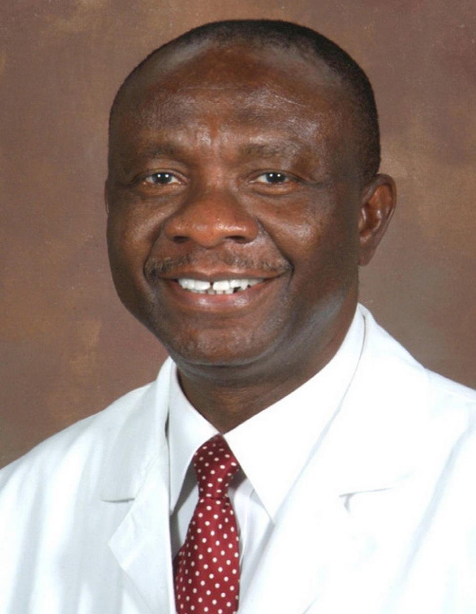 卡鲁Ogbureke博士