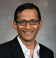 博士Vihang Narkar博士。