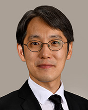 Kango Kim博士