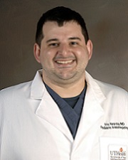 Eric A. Nesrsta，医学博士