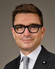 Gustavo Oderich博士