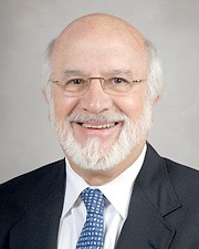 弗朗西斯科·富恩特斯（Francisco Fuentes），医学博士