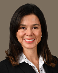 Isabel C. Mira-Avendano，医学博士