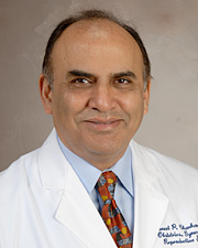 Suneet P. Chauhan，医学博士