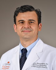 医学博士Alvaro Montealegre