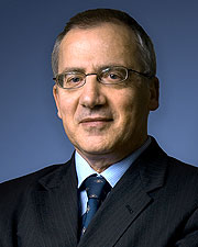 Giuseppe N. Colasurdo，医学博士