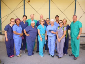 来自Mischer神经科学研究所，儿童纪念馆Hermann医院和Uthealth Medical School的儿科神经外科和儿科麻醉小组在假期期间与Project Medishare一起在假期期间每年一次的海地宣教旅行。