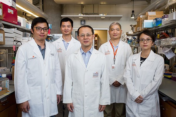 Wenliang Li, PhD, lab group photo